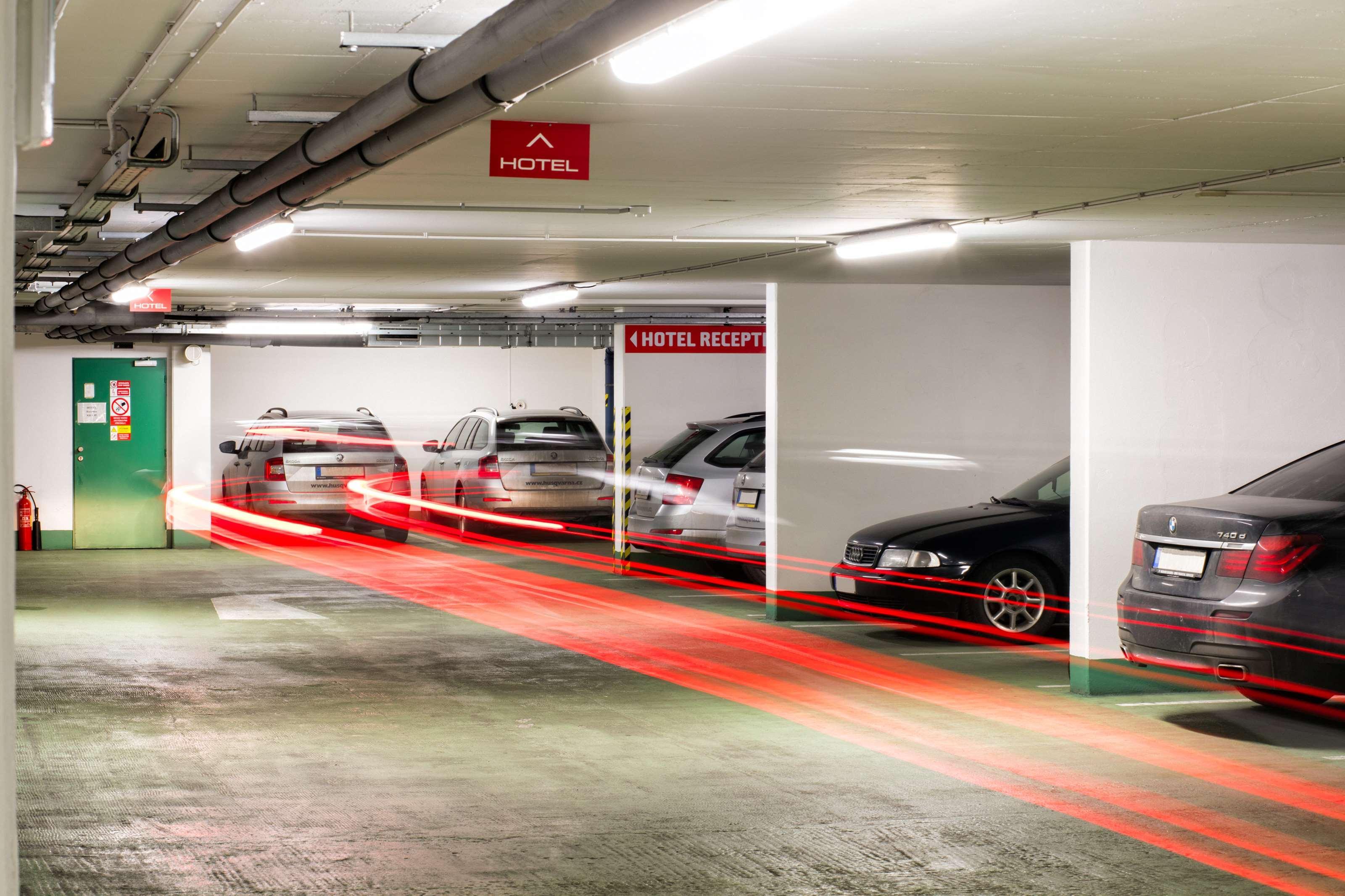 Amedia Express Prague, Trademark Collection By Wyndham Готель 3*