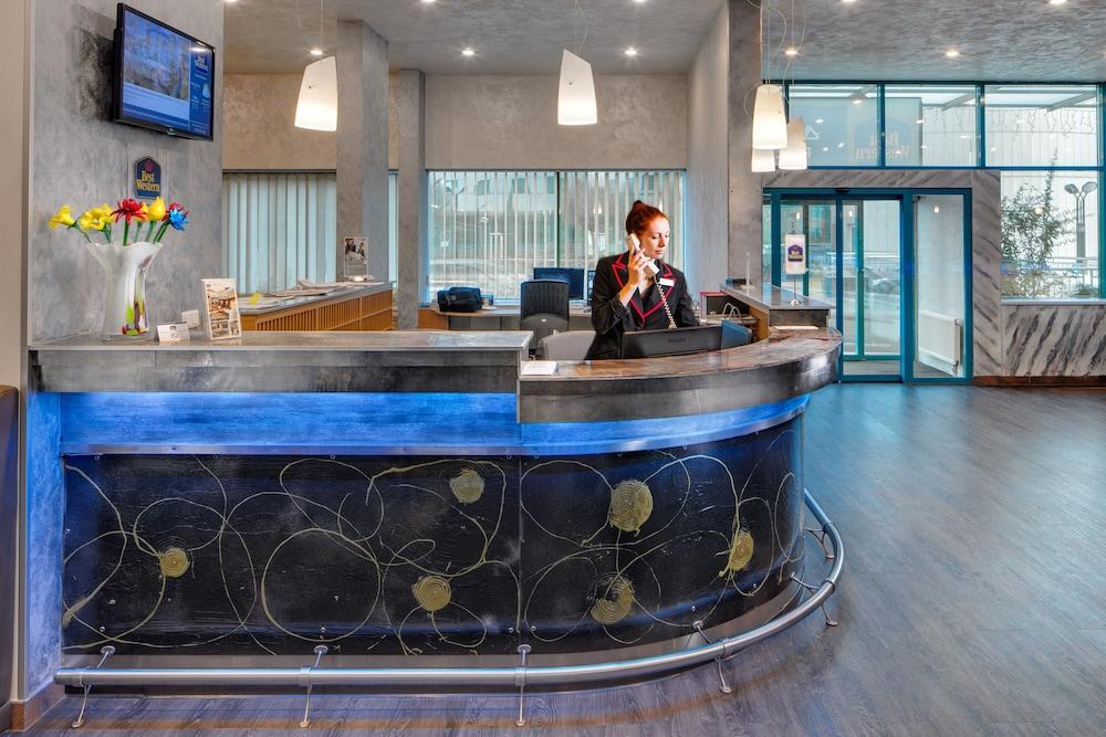 Amedia Express Prague, Trademark Collection By Wyndham Готель 3*